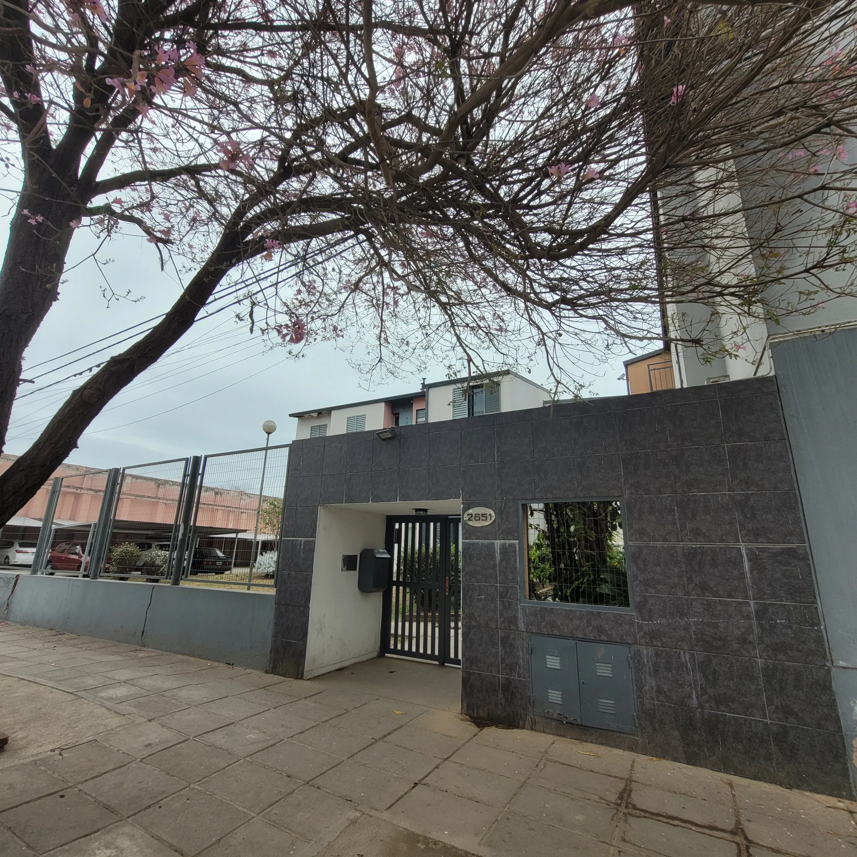 VENTA-APTO CREDITO!! ALTA CBA-MENDOZA 2650-DPTO 2DORM-1PISO X ESC-BALCON -SEGURIDAD