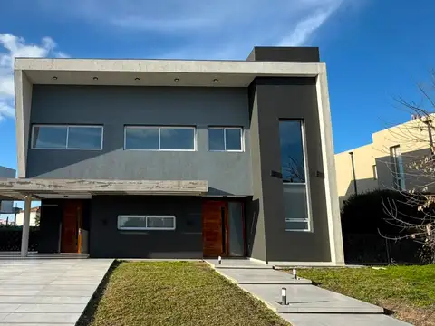 Casa en Alquiler en Terralagos, Canning