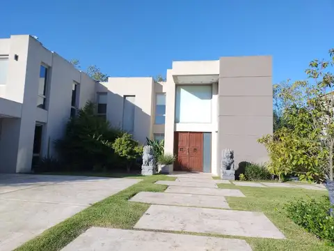 Casa en Venta en Estancias Del Pilar, Countries y Barrios Cerrados en Pilar
