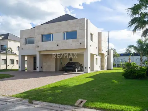 Casa en Venta en Saint Thomas, Countries y Barrios Cerrados en Esteban Echeverria