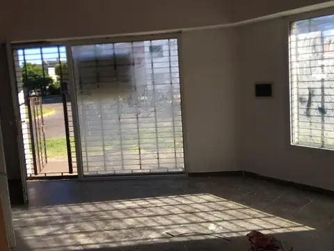Local en Alquiler en San Nicolás de los Arroyos, Partido de San Nicolás