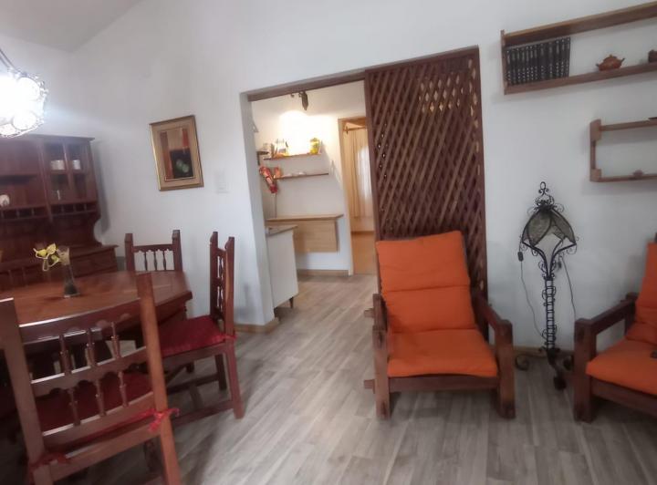 Casa · 99m² · 6 Ambientes · 2 Cocheras