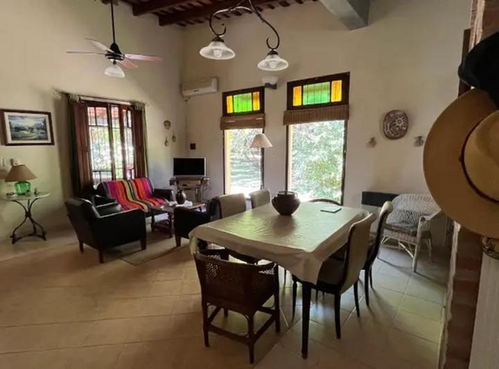 Casa · 139m² · 3 Ambientes · 6 Cocheras