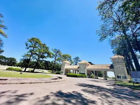 Terreno en Venta en Los Pinares Country Club, Countries y Barrios Cerrados en Exaltación de la Cruz