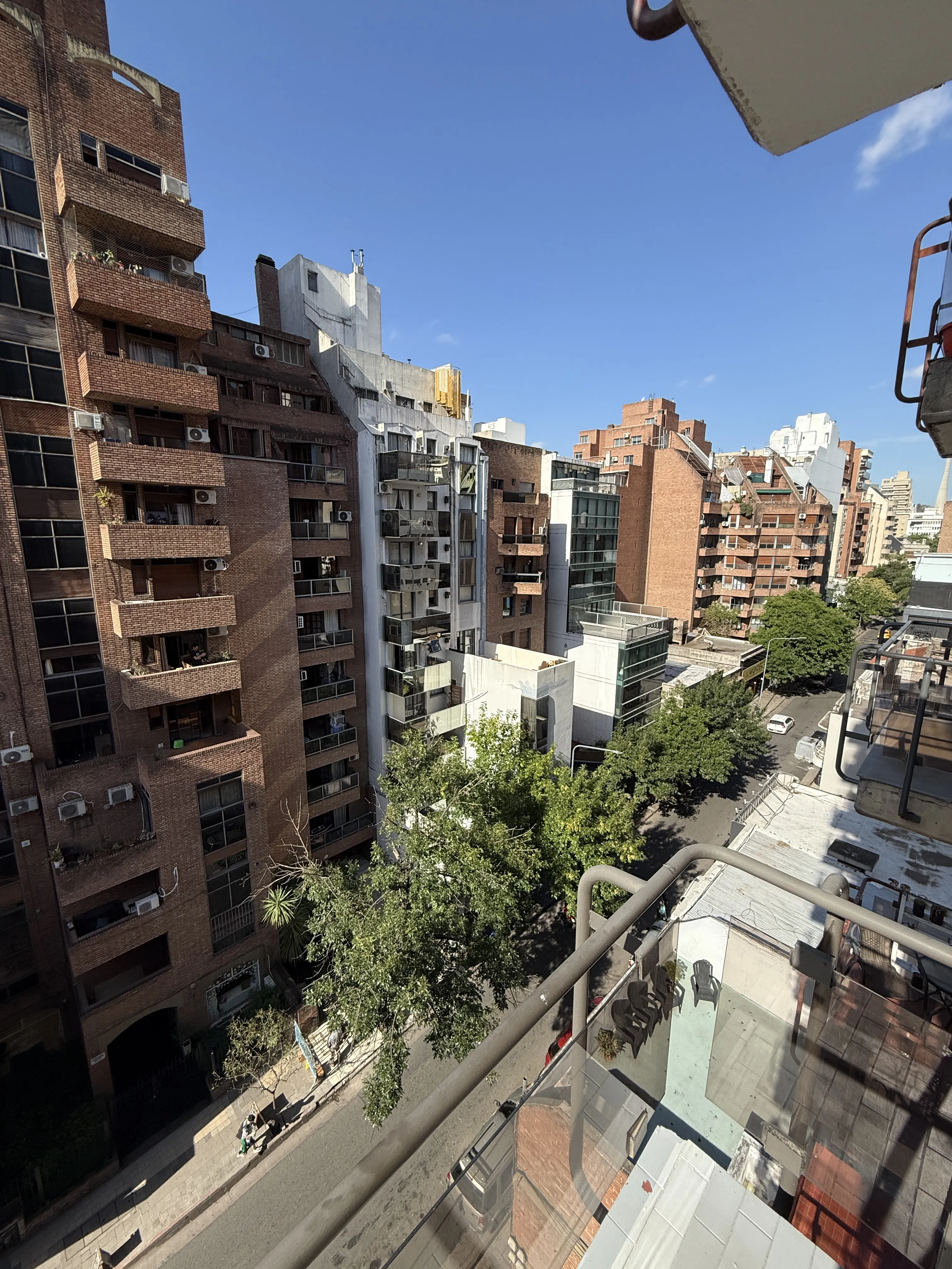 Se vende Departamento en Larrañaga 32 | 1 Dormitorio y medio | Balcón y Terraza
