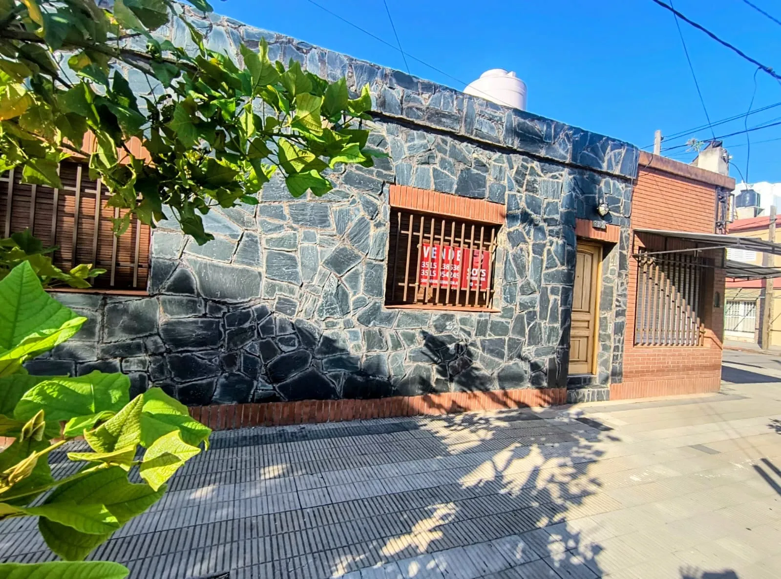 ÚNICA!! CASA 3 DORM, 2 BAÑOS + LOCAL INDEPENDIENTE