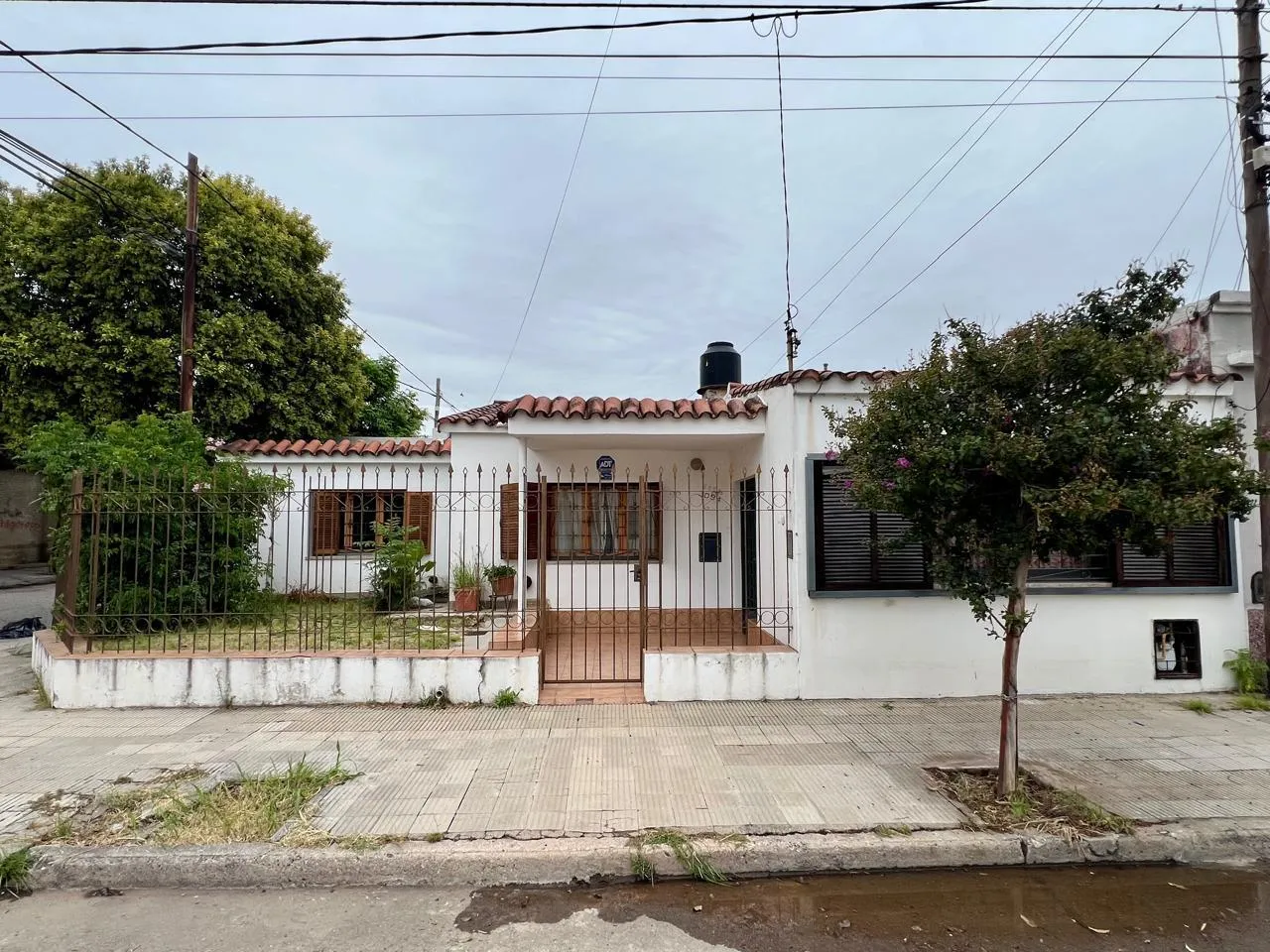 Casa en Venta en Barrio san fernando 3 Dormitorios  Depto y Cochera