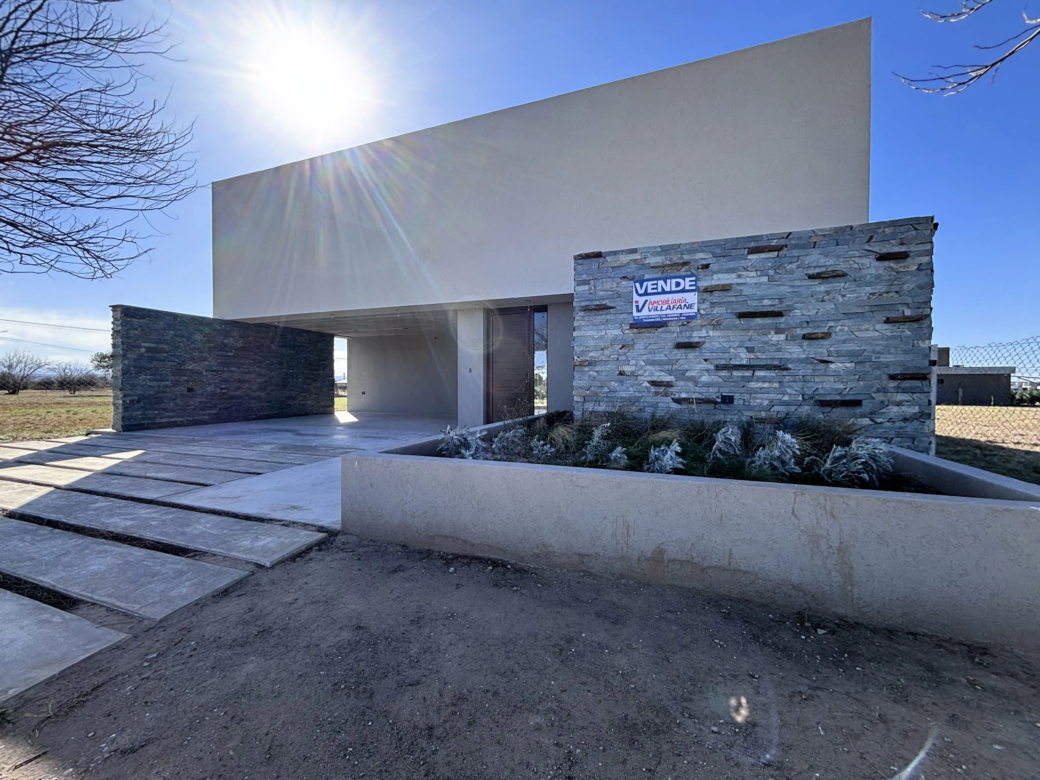 A ESTRENAR - 2 DORM - A METROS DEL LAGO PIEDRAS MORAS