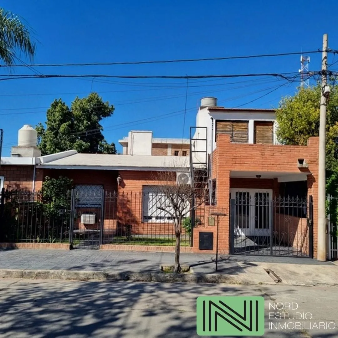 Propiedad en Dos Plantas - Casa 3 Dormitorios + Depto Independiente 2 Dormitorio...