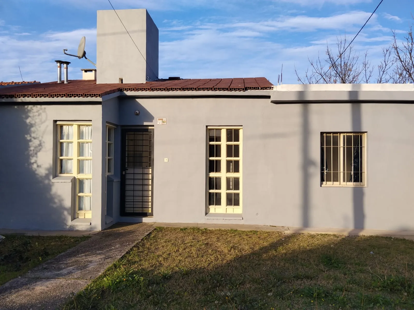 Matienzo de horizonte, hermosa vivienda esquina.-