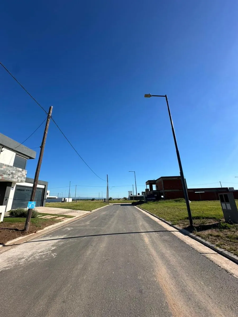 OPORTUNIDAD LOTE EN VENTA 300 m² EN CAMPOS DE MANANTIALES