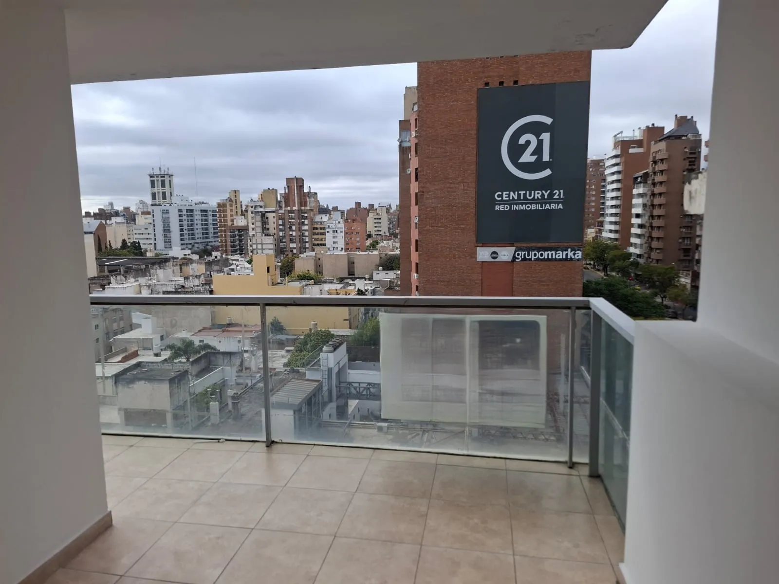 EXCELENTE DEPARTAMENTO
