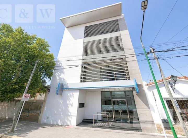 Edificio · 1030m²
