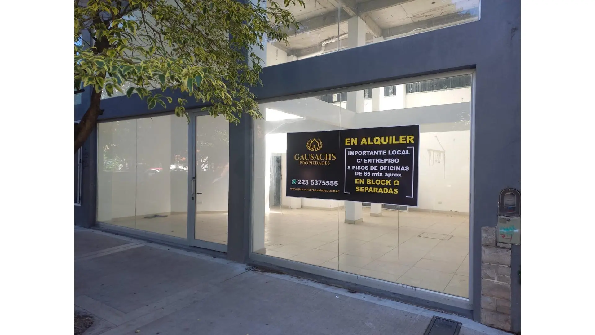 Excelente local como a estrenar en plaza mitre