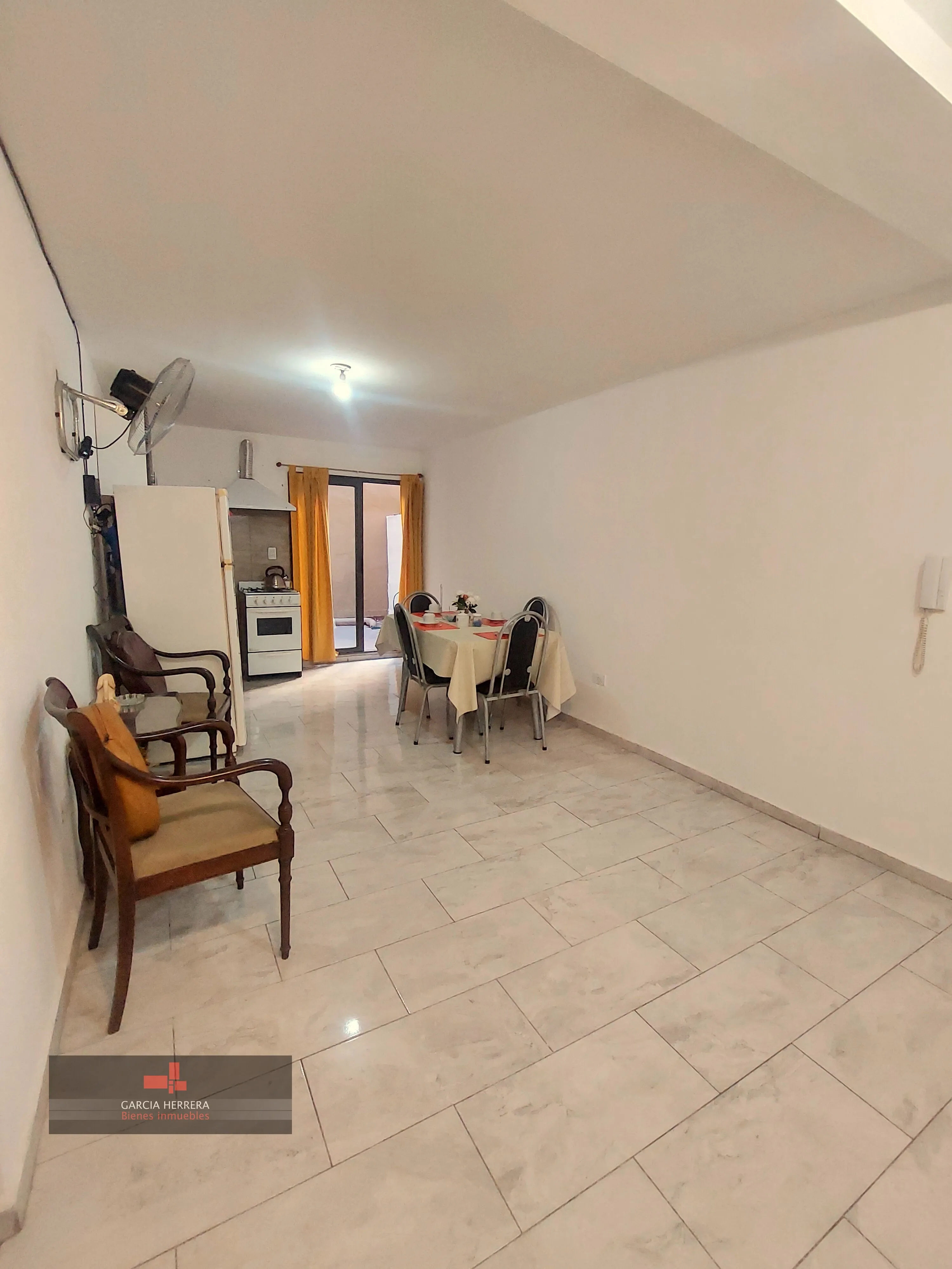 1 Dorimt. (60m2) Seminuevo + Patio + Terraza con Pileta.