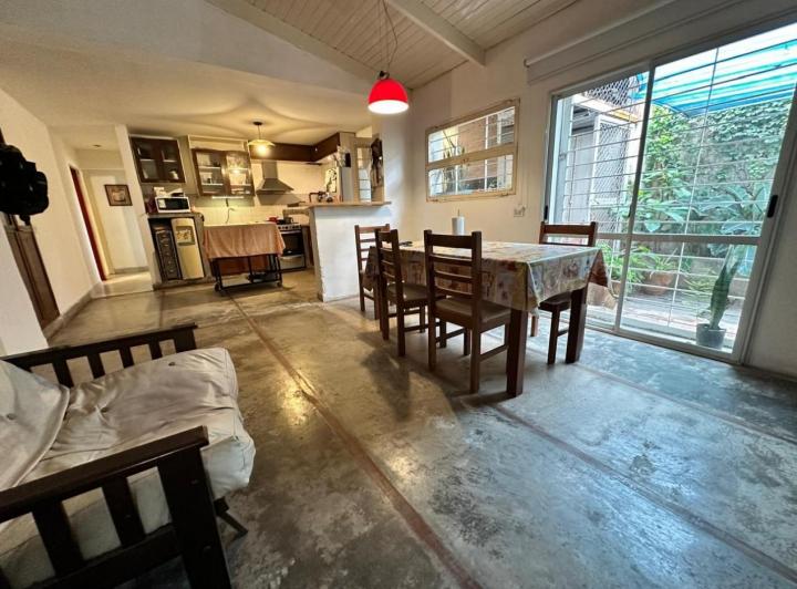 Casa · 90m² · 5 Ambientes