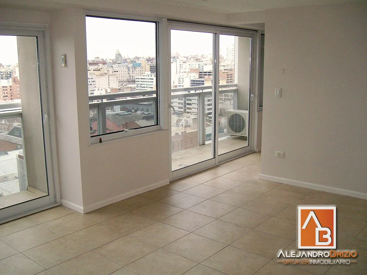 ALQUILER  DEPARTAMENTO DE 1 DORMITORIO-  TORRE CORAL STATE