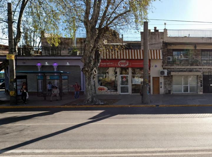 Local comercial · 130m²