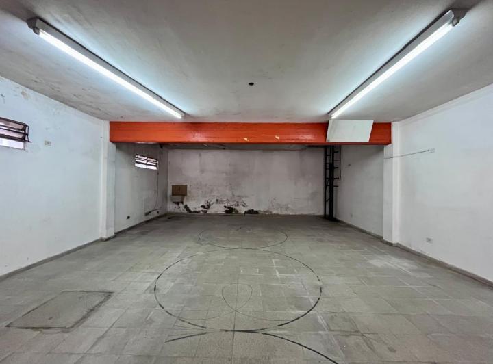 Local comercial · 127m² · 1 Ambiente