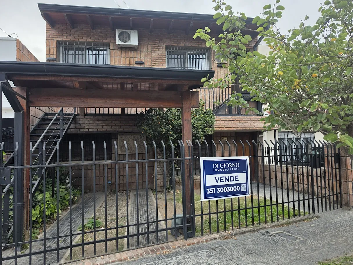 CASA Y DEPARTAMENTO EN ALTO VERDE