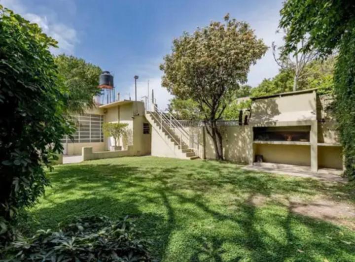Casa · 122m² · 4 Ambientes · 1 Cochera