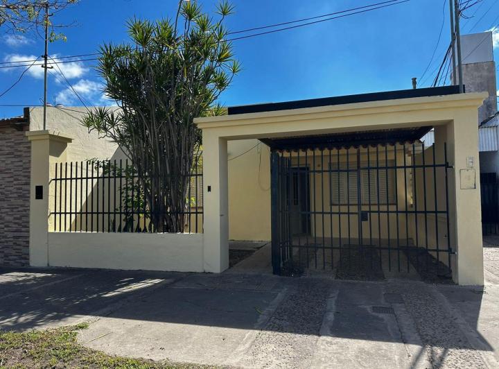 Casa · 70m² · 3 Ambientes · 1 Cochera