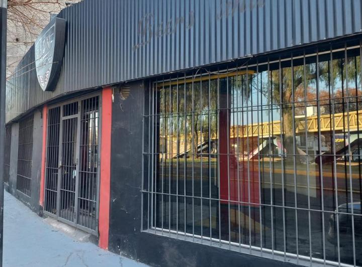 Local comercial · 100m² · 2 Ambientes