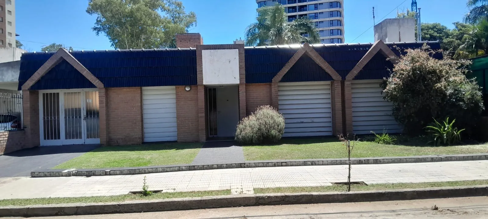 VENTA CASA 3 DORM ALTO VERDE C/PILETA