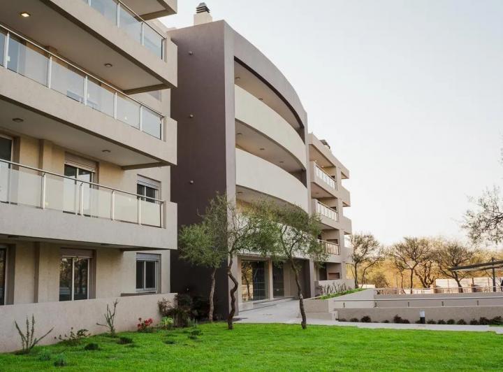 Departamento · 116m² · 5 Ambientes · 1 Cochera
