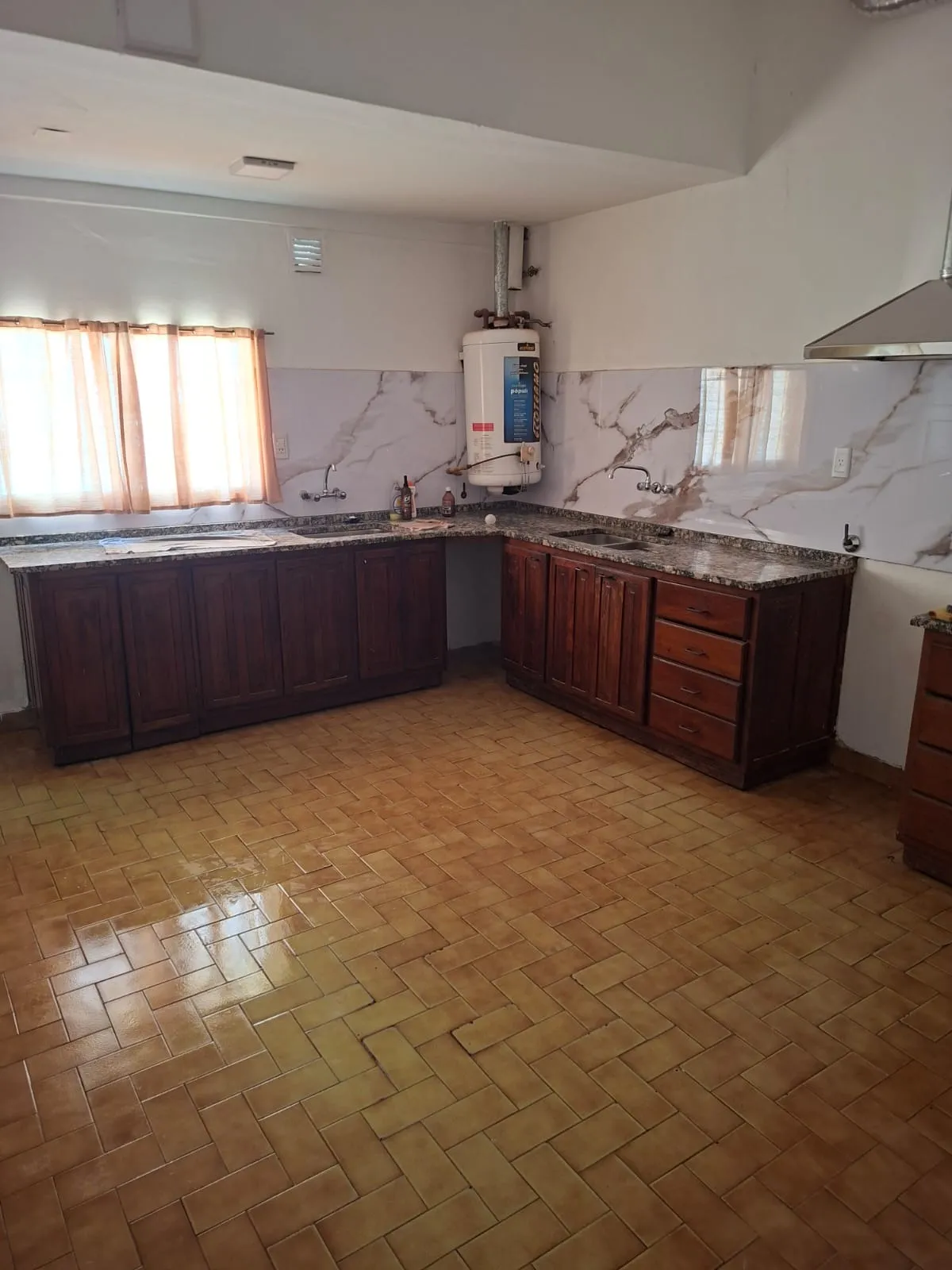 VENDO 2 PROPIEDAES EN UNA EXCELENTE PARA INVERSOR