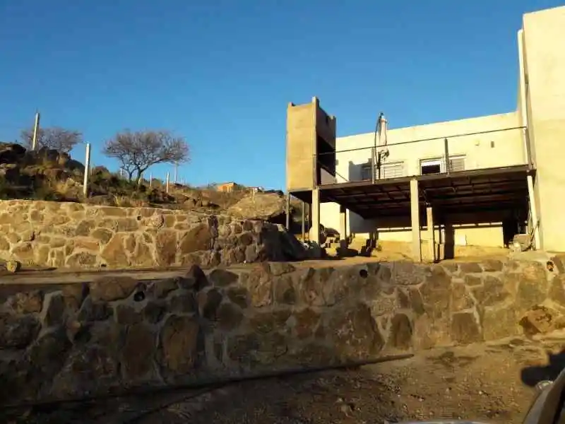 MUY LINDA CASA EN VENTA EN ESTANCIA VIEJA, A 13 MINUTOS DEL CTRO DE CARLOS PAZ