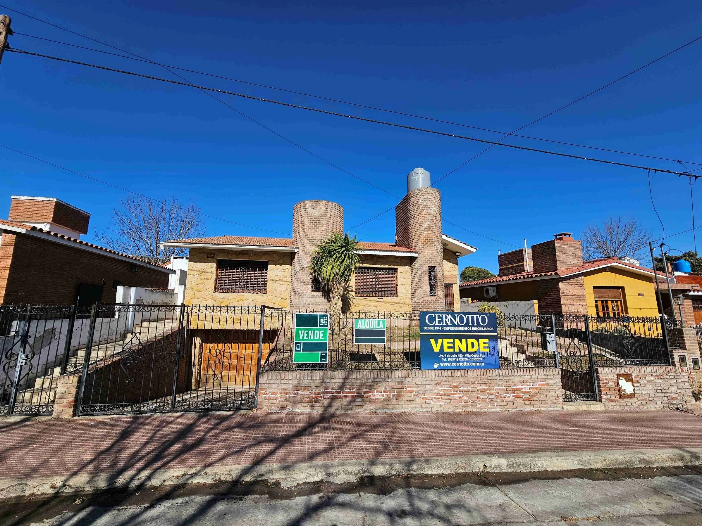 BELLA PROPIEDAD EN VENTA EN VILLA CARLOS PAZ, BARRIO RESIDENCIAL