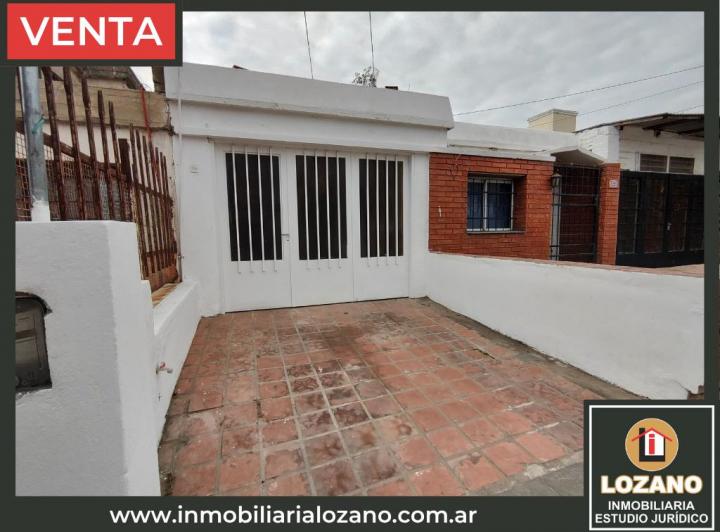 Casa · 143m² · 8 Ambientes · 2 Cocheras