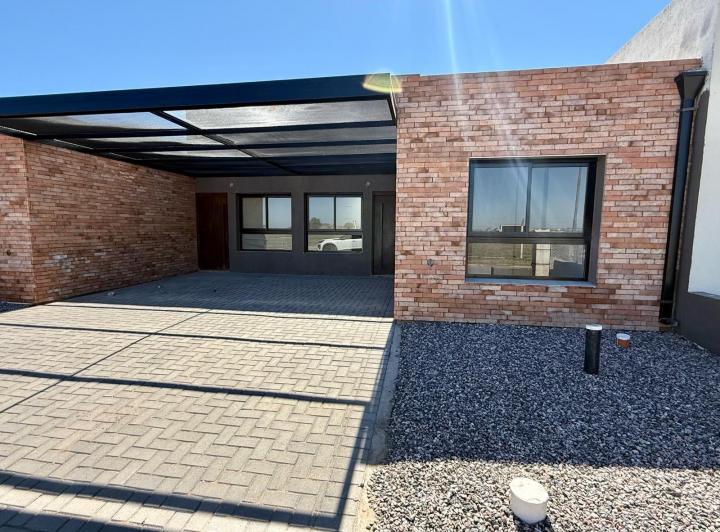 Casa · 72m² · 4 Ambientes · 1 Cochera