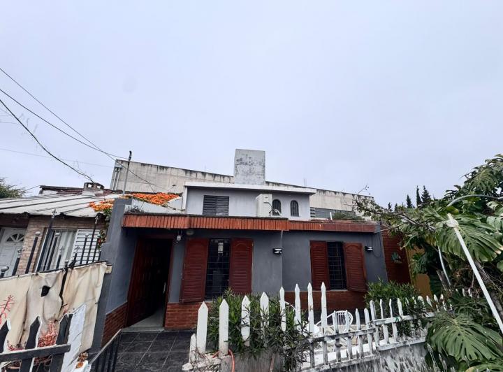 Casa · 290m² · 12 Ambientes · 6 Cocheras