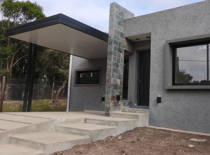 Casa · 122m² · 4 Ambientes · 1 Cochera
