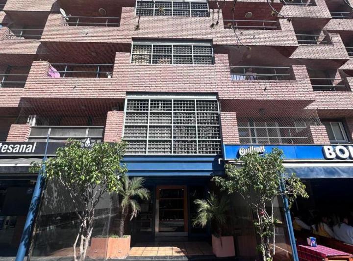Departamento · 80m² · 6 Ambientes