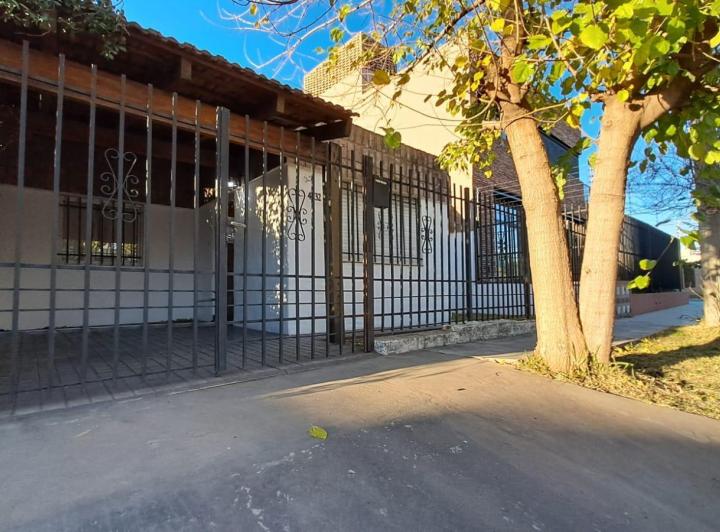 Casa · 115m² · 5 Ambientes · 1 Cochera