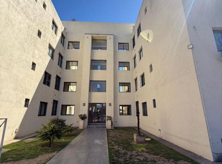 Departamento · 45m² · 2 Ambientes · 1 Cochera