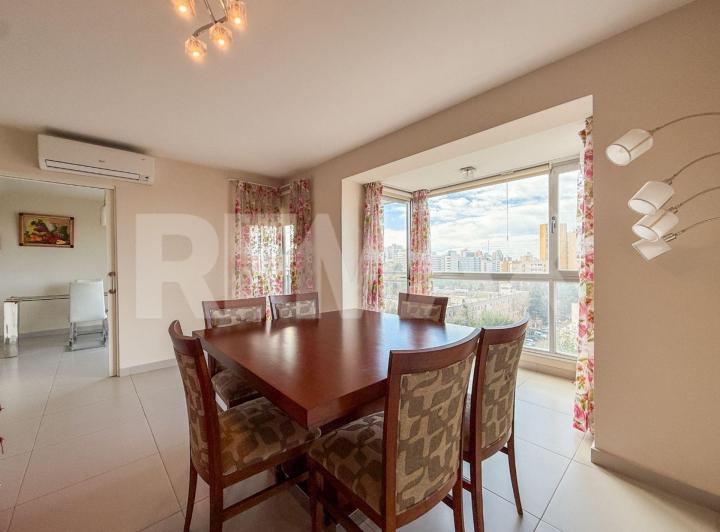 Departamento · 151m² · 4 Ambientes · 1 Cochera