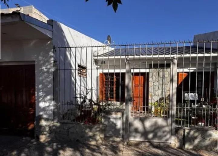 Casa · 154m² · 3 Ambientes · 1 Cochera
