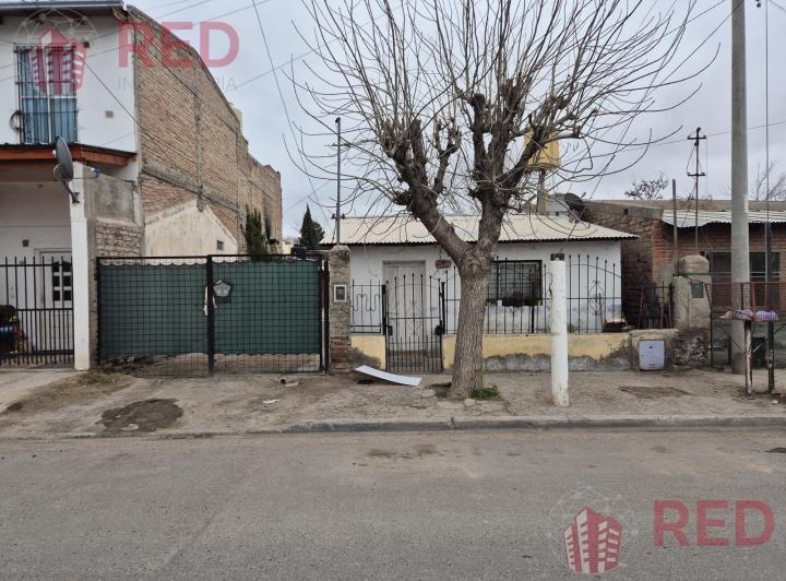 Casa · 225m² · 10 Ambientes