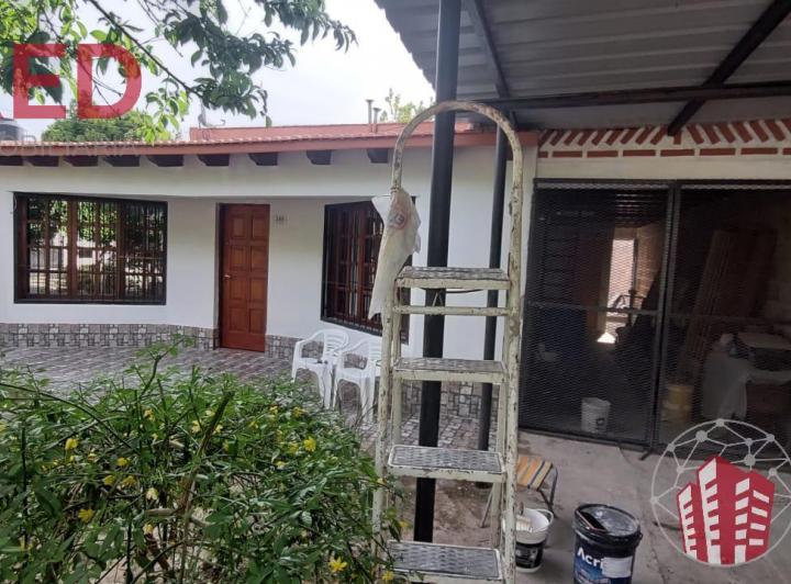 Casa · 174m² · 4 Ambientes · 2 Cocheras