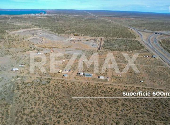 Terreno · 600m²