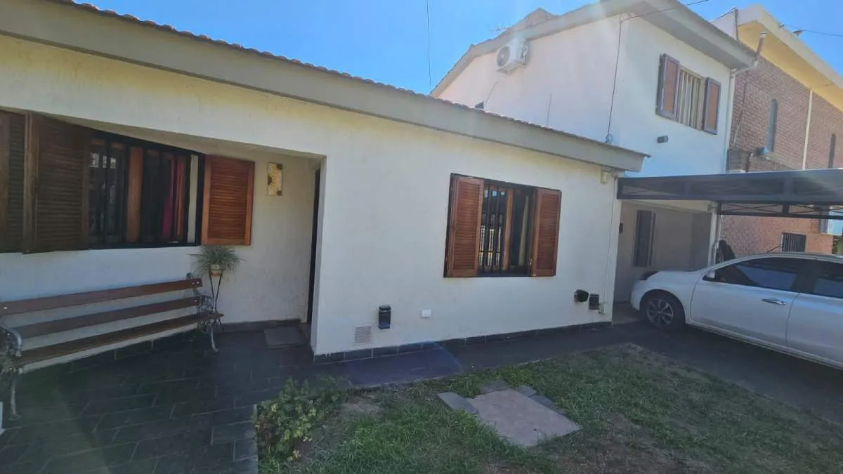 Casa Santa Rita del Lago a estrenar 3 dormitorios dos baños escritura