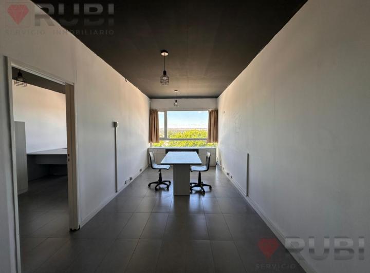Oficina comercial · 37m² · 2 Ambientes · 1 Cochera