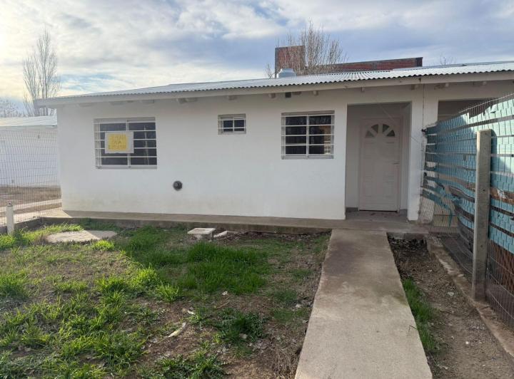 Casa · 90m² · 3 Ambientes · 1 Cochera