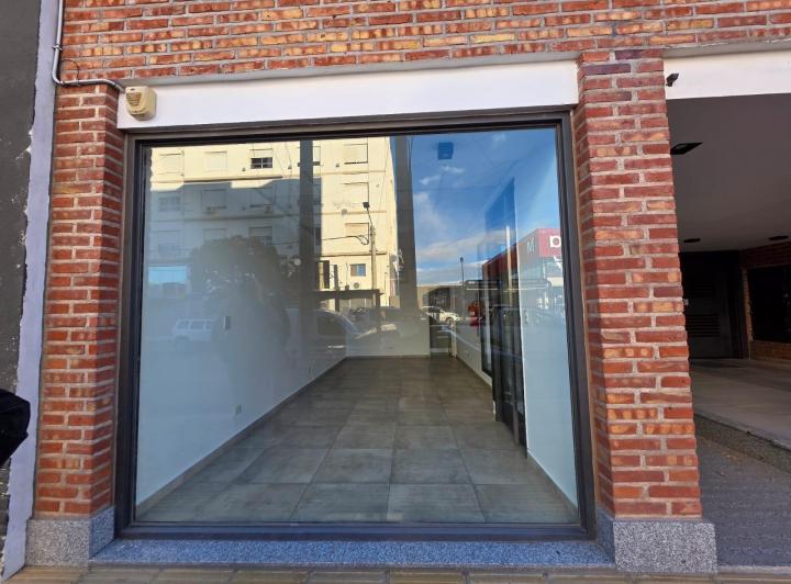 Local comercial · 400m² · 1 Ambiente