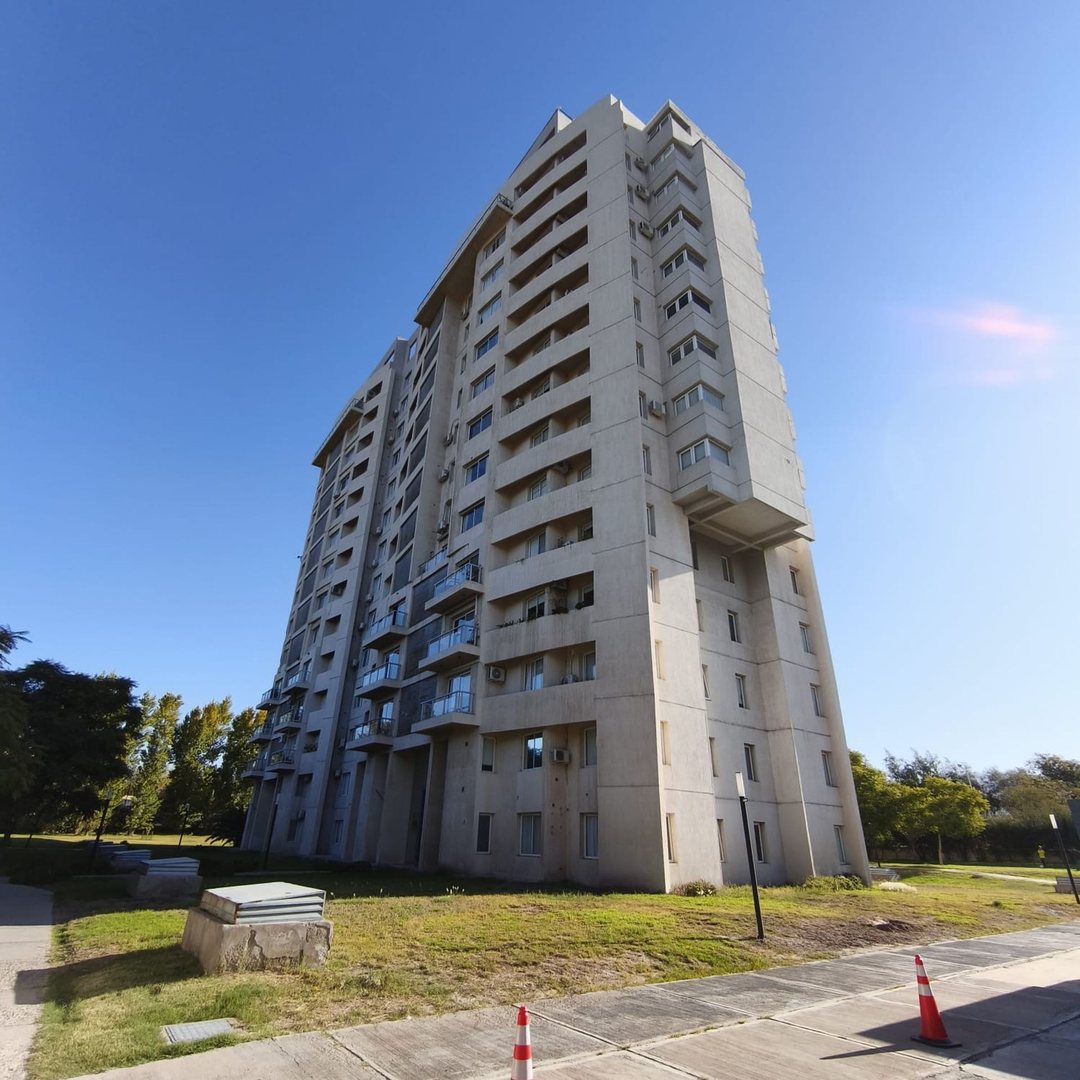 DEPARTAMENTO EN VENTA CASA MAGNA CON ESCRITURA
