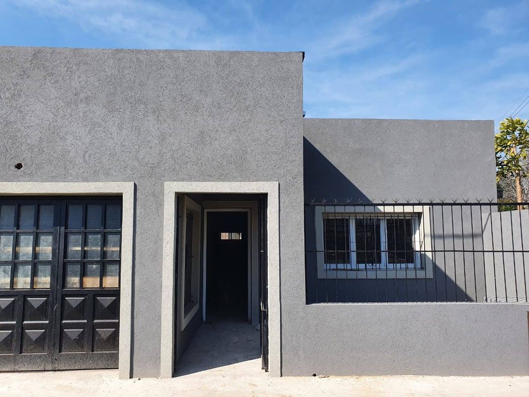 Venta Casa Multifamiliar 7 ambientes Lujan  Jardin
